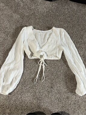 Women’s wrapped cropped peasant top